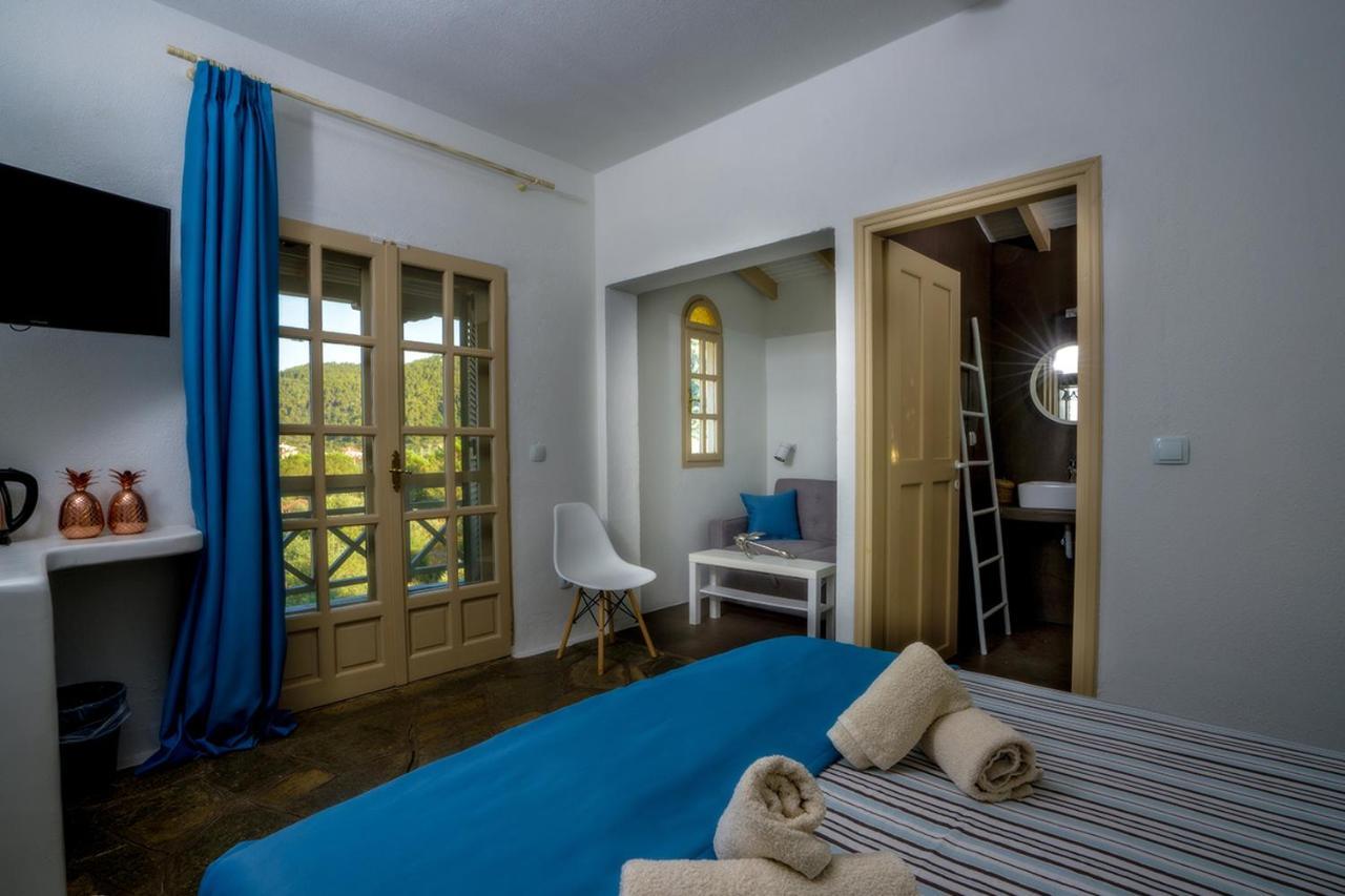 Petra Mare Suites Vourvourou Buitenkant foto