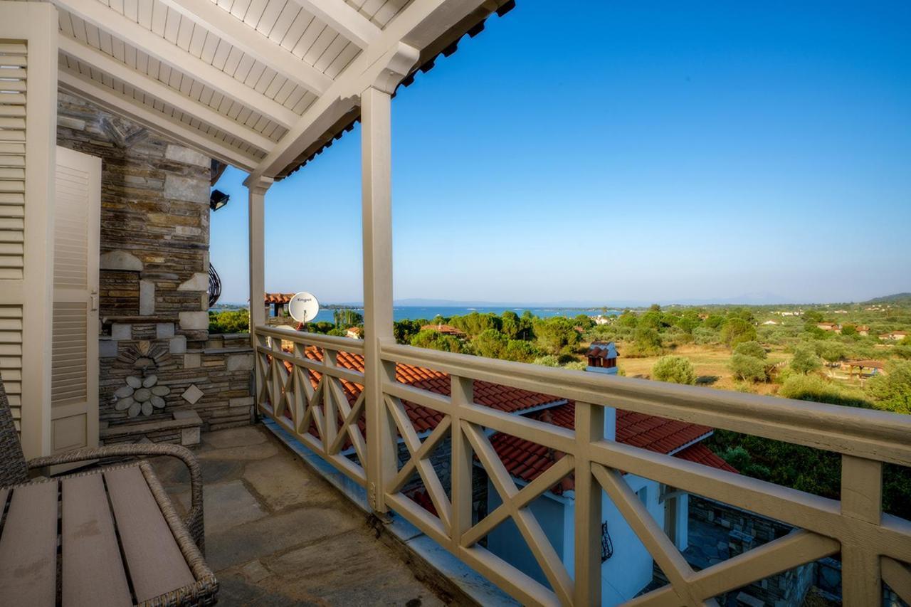 Petra Mare Suites Vourvourou Buitenkant foto