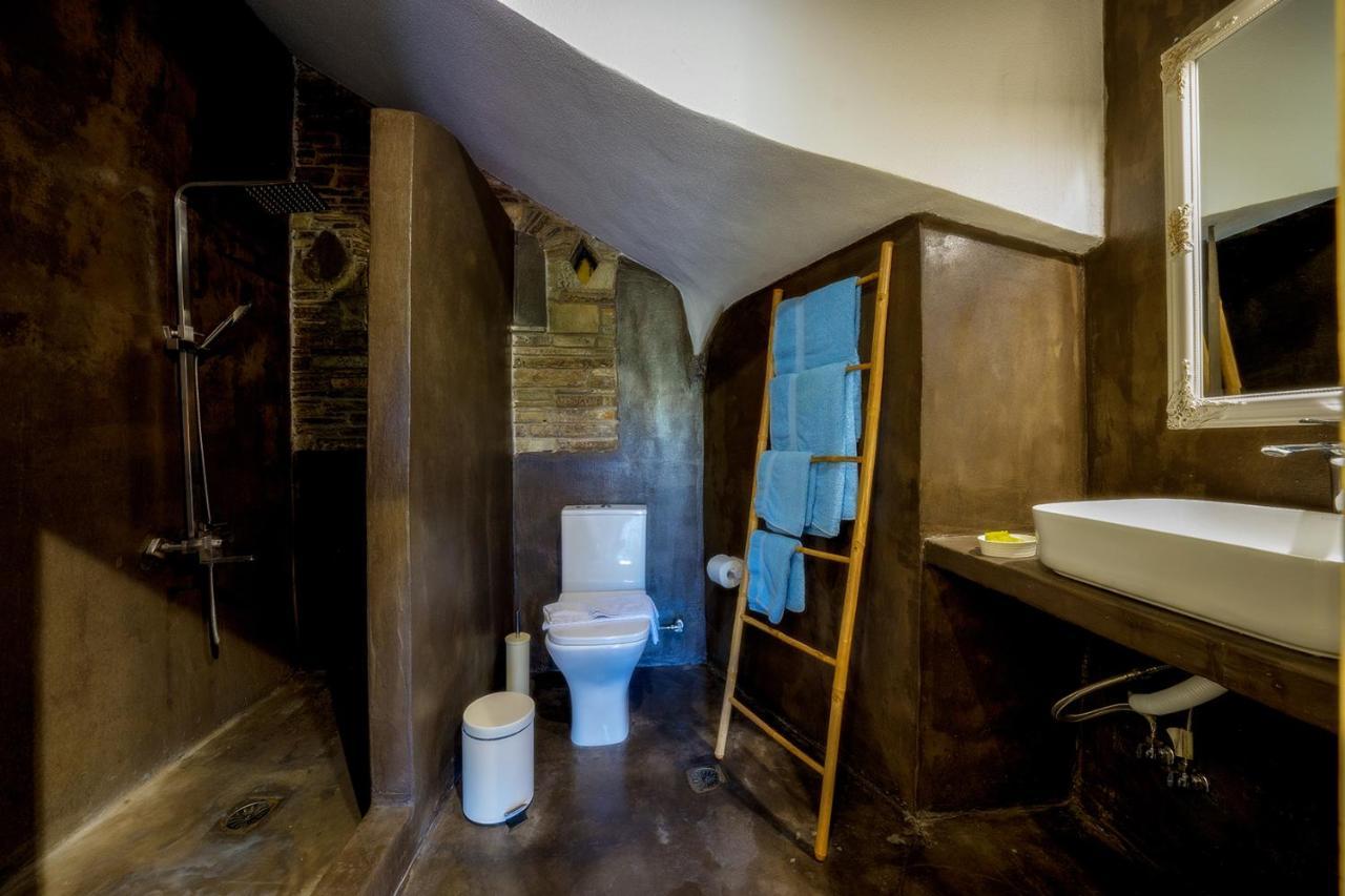 Petra Mare Suites Vourvourou Buitenkant foto