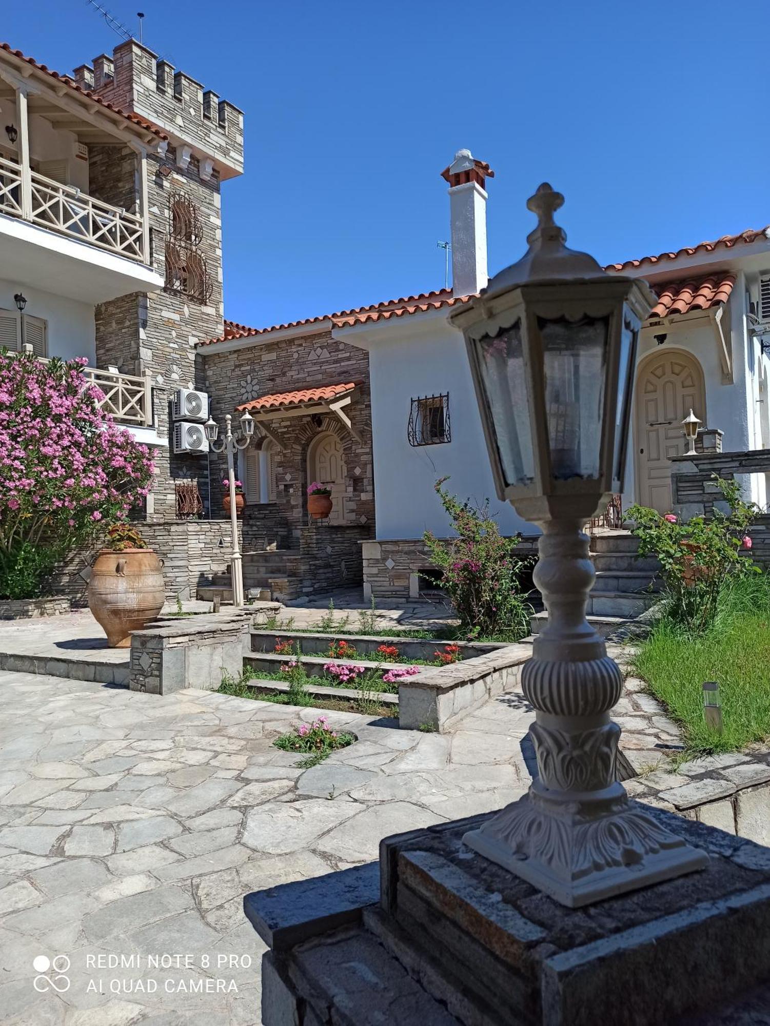 Petra Mare Suites Vourvourou Buitenkant foto