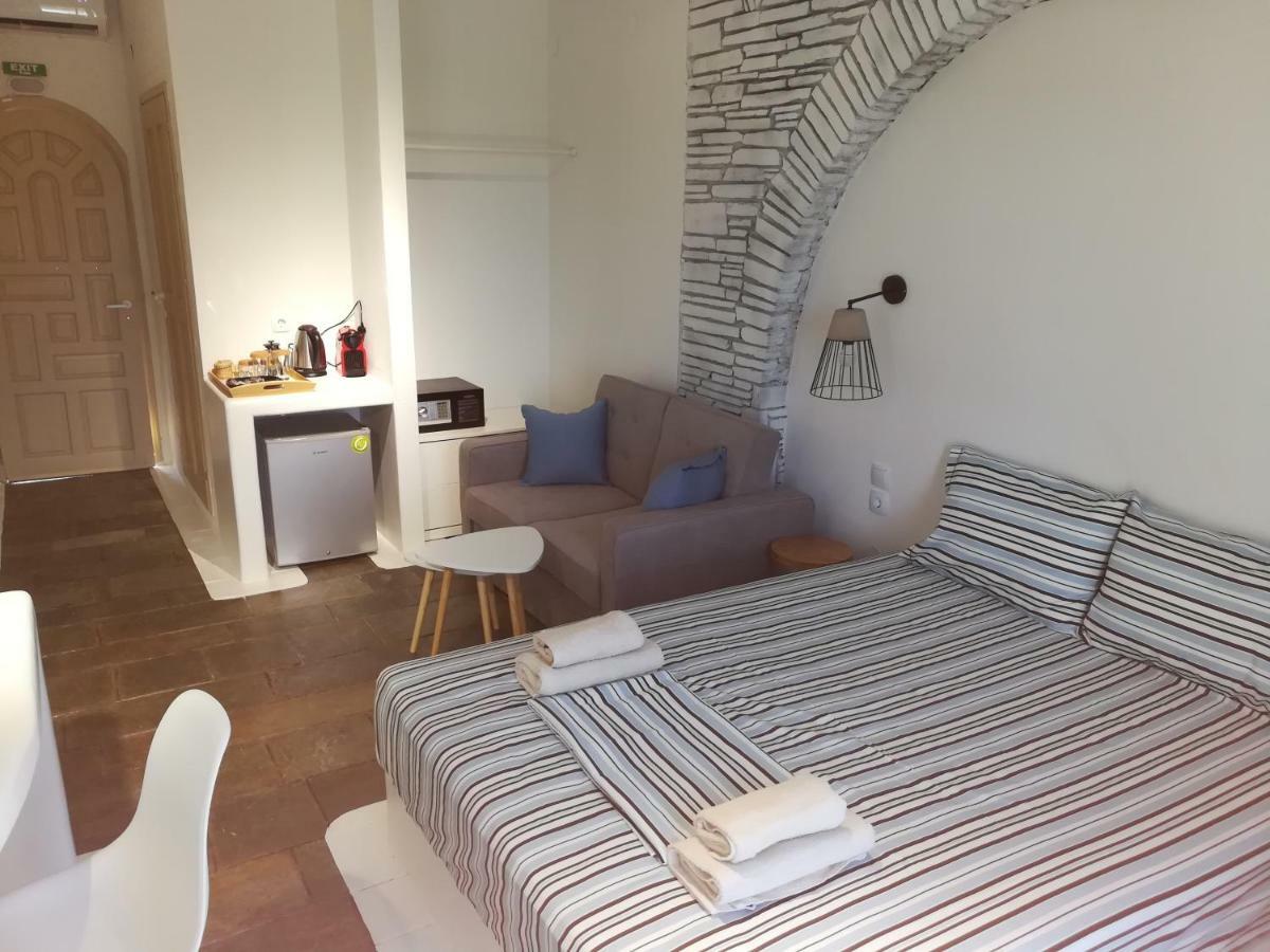 Petra Mare Suites Vourvourou Buitenkant foto