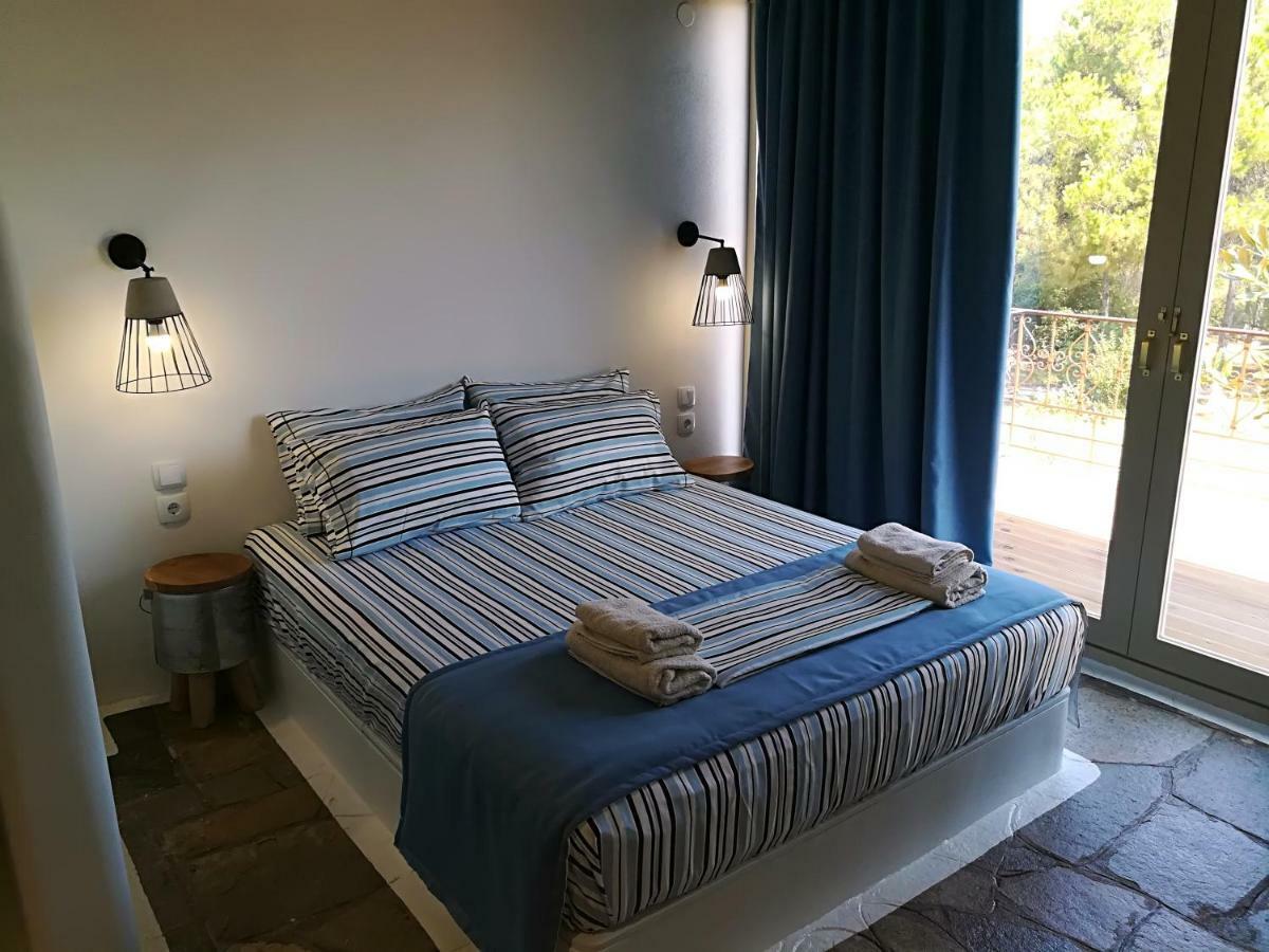 Petra Mare Suites Vourvourou Buitenkant foto